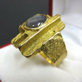 1960s Vintage Modernist 18k Gold Ring, 2 Carats Star Sapphire, 15 gr