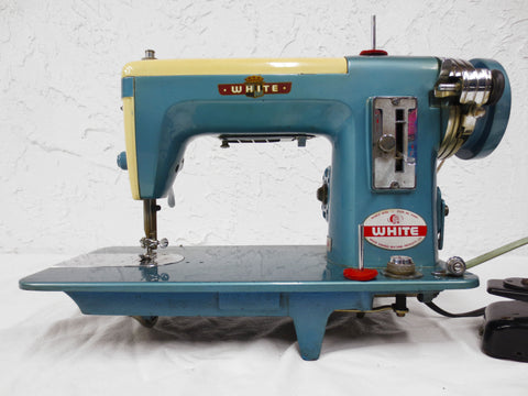 Vintage White 464 Sewing Machine, Turquoise 2 Tone, 110V Motor